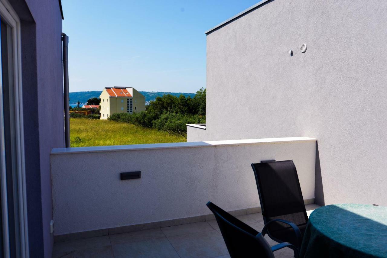 Honey Apartment Kastela Luaran gambar