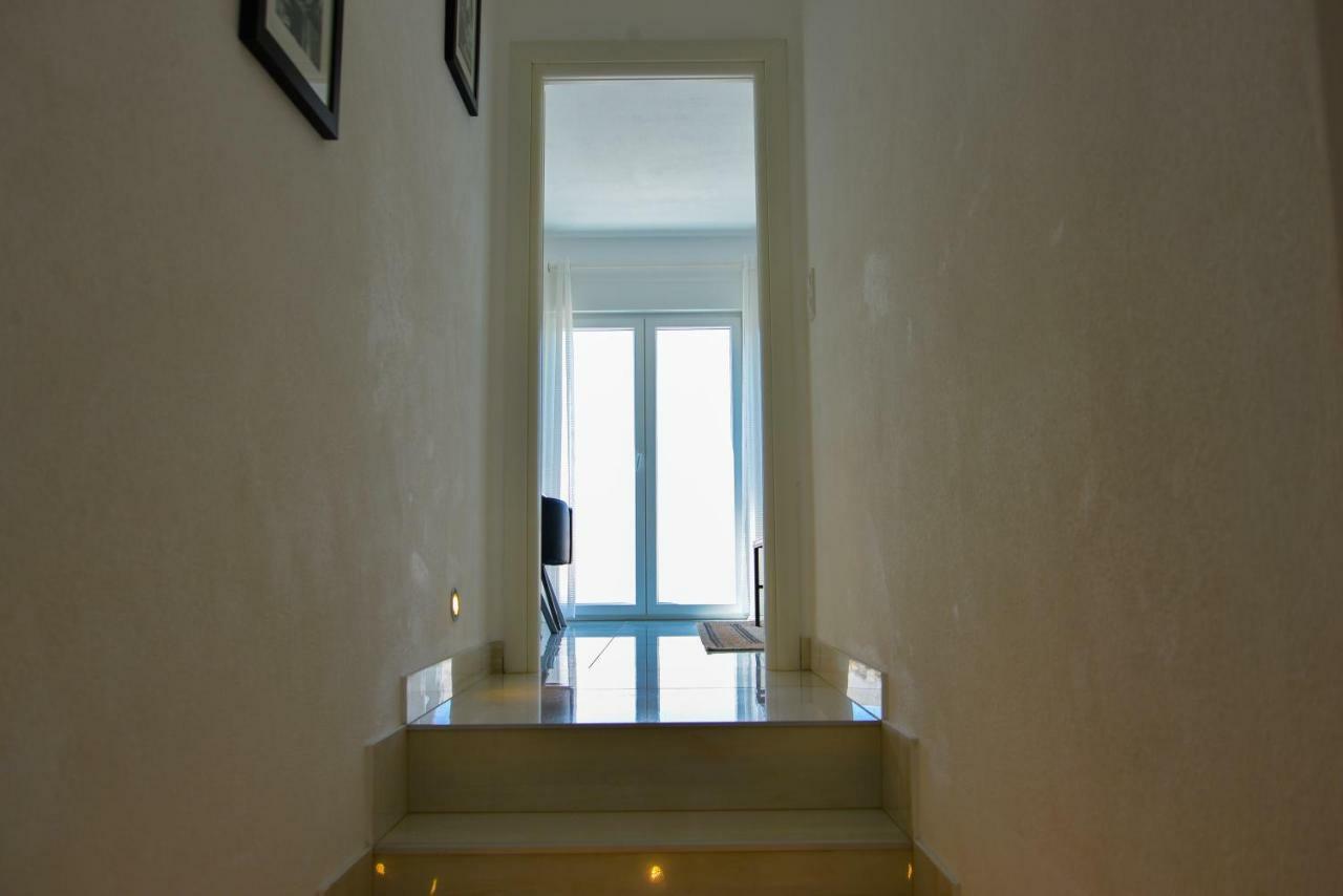 Honey Apartment Kastela Luaran gambar