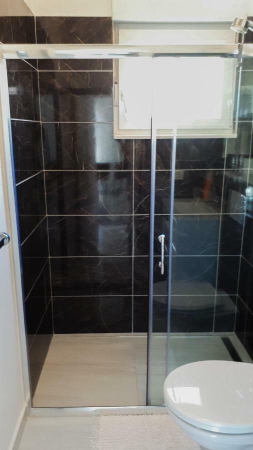 Honey Apartment Kastela Luaran gambar